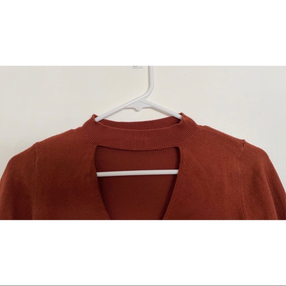 Forever 21 women’s long sleeve crop top - Picture 2 of 6